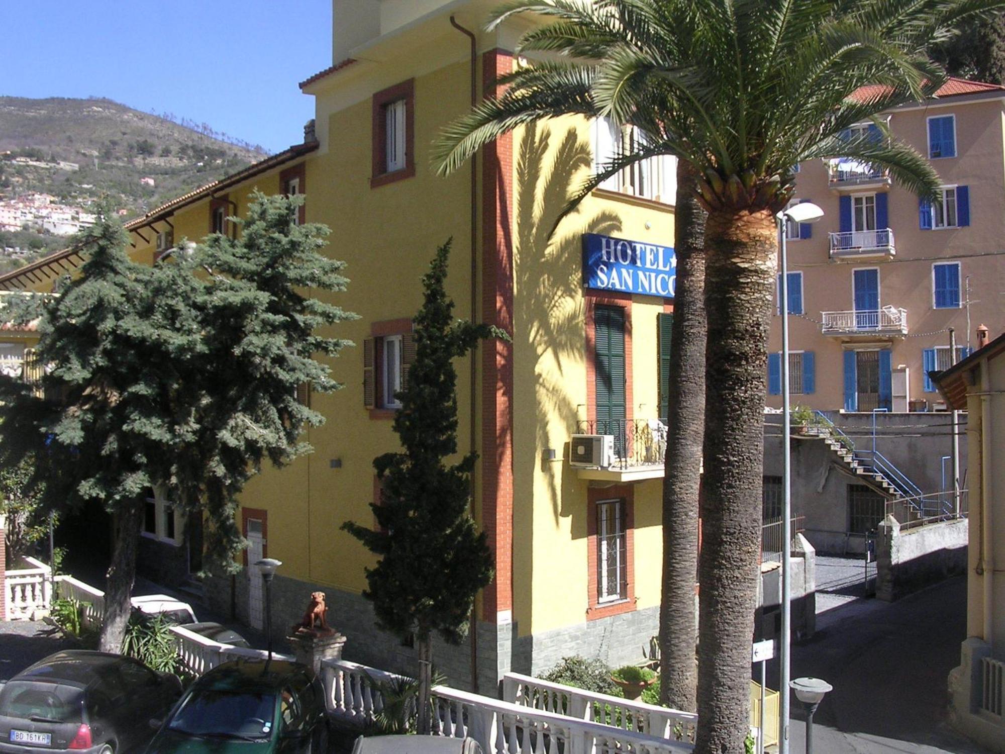 San Nicola Apartahotel 3*